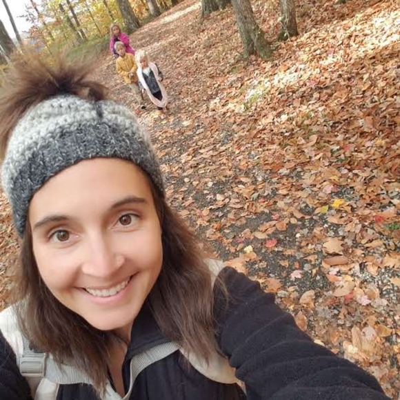 Meet your posher!!! - Picture 4 of 4